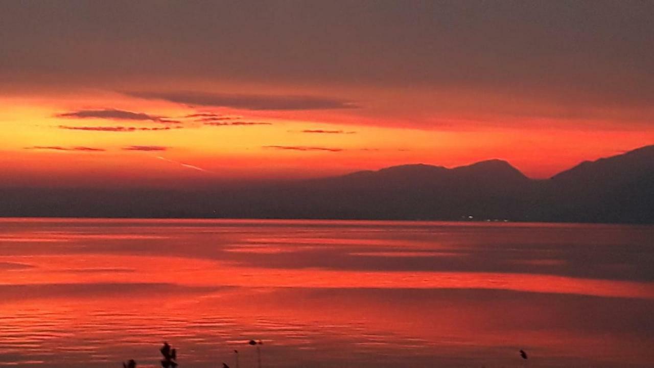 Casa Vacanza - Casa Del Padre Nascimbeni Torri Del Benaco Buitenkant foto